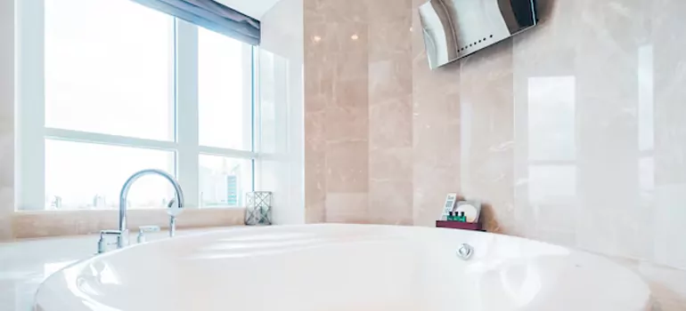 Bathroom Window Coverings in Daytona Beach, FL